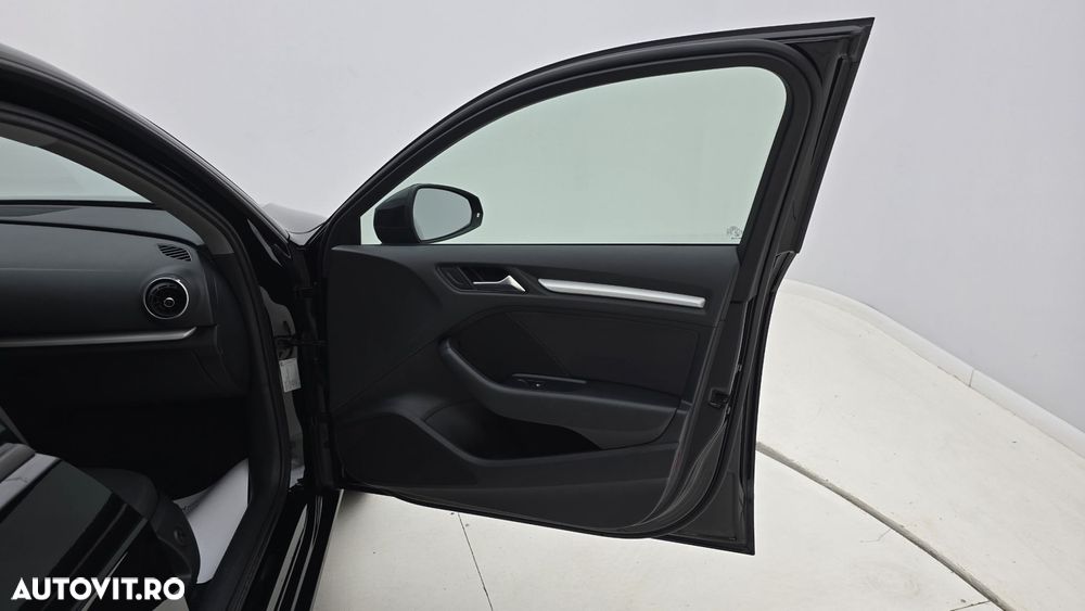 Audi A3 Sportback 1.6 TDI S tronic - 18