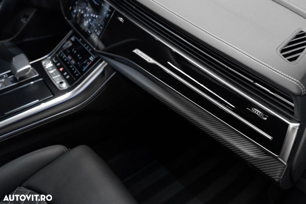 Audi Q8 55 TFSI e quattro Tiptronic PHEV - 38