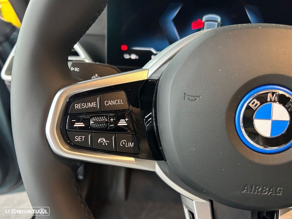 BMW i4 eDrive40 Edição Desportiva M - 18