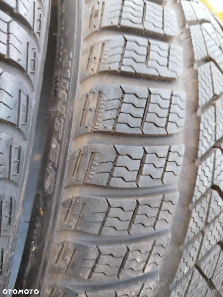 225/40R19 93H Pirelli Sottzero 3 2x99% bieżnika - 8