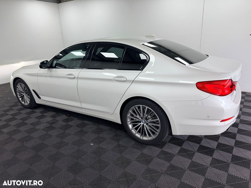 BMW Seria 5 525d Aut. Sport Line - 6
