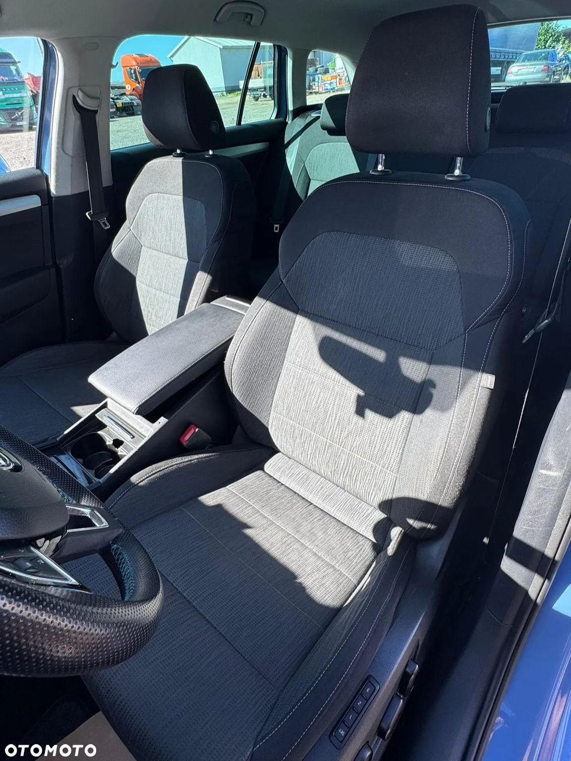 Skoda Superb Combi 2.0 TDI DSG Ambition - 9