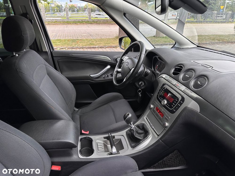 Ford S-Max 2.0 TDCi Ambiente - 25