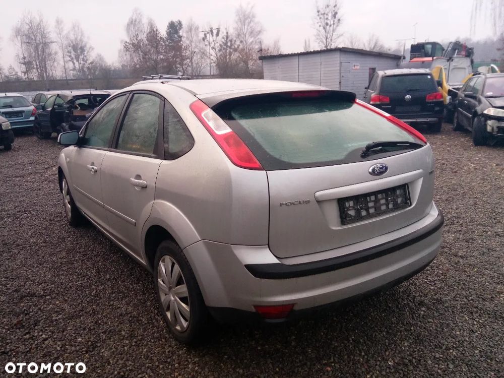 *FORD FOCUS MK2* Samochód na części - 4