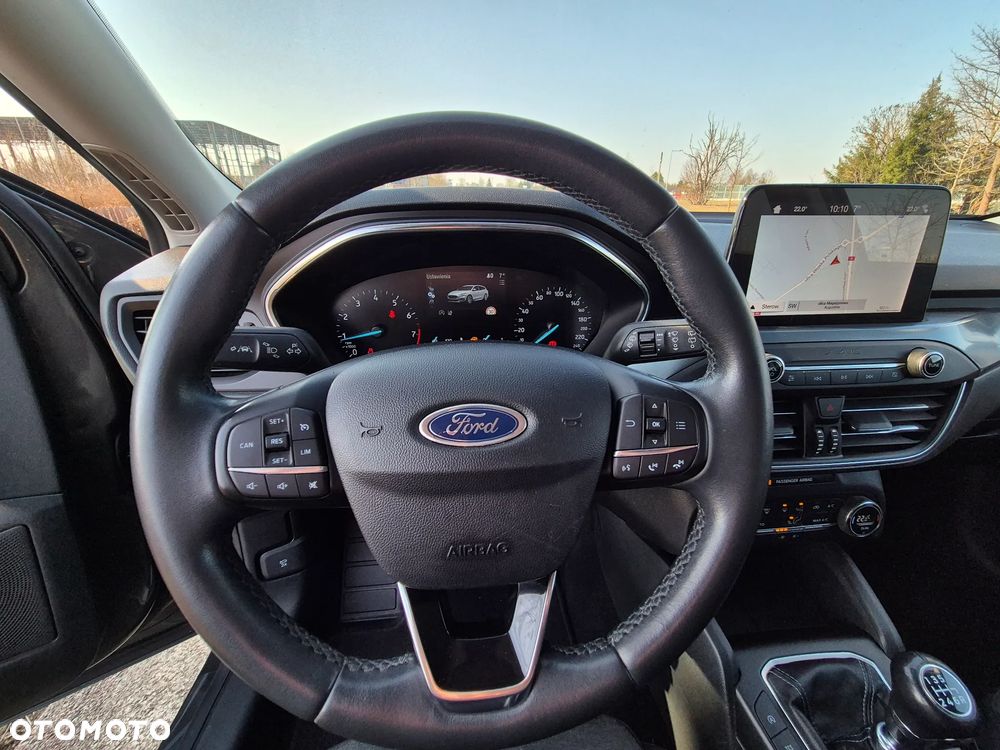 Ford Focus SW 1.0 EcoBoost Hybrid ACTIVE - 31