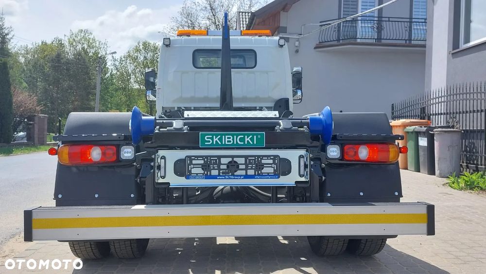 FUSO Canter - 10