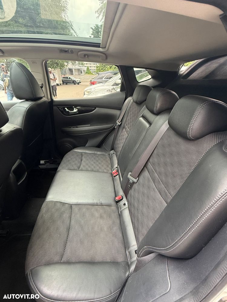 Nissan Qashqai 1.6 DCI Xtronic TEKNA - 34