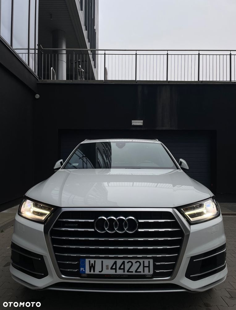 Audi Q7 - 25