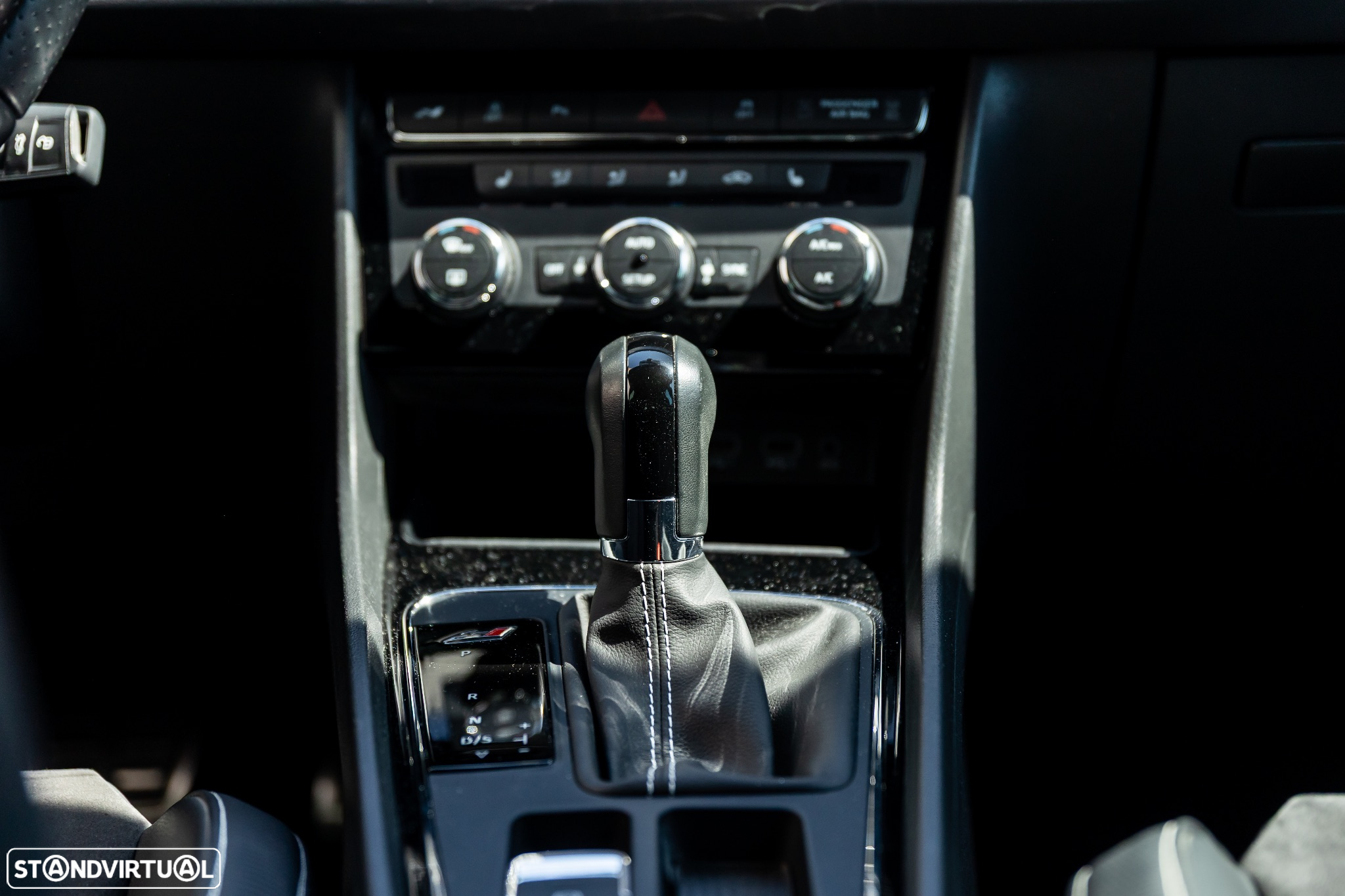 SEAT Leon 2.0 TSI S&S DSG Cupra 300 - 19