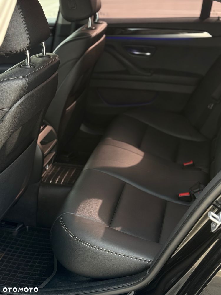 BMW Seria 5 520d Luxury Line - 26