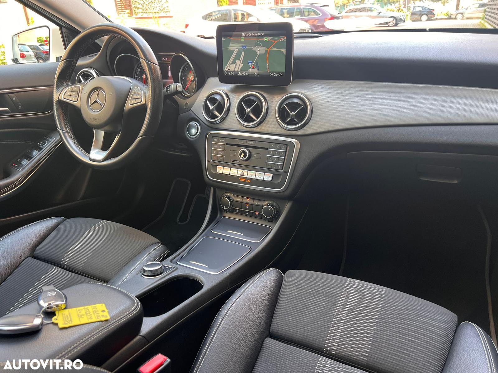 Mercedes-Benz GLA 220 d 7G-DCT Activity Edition - 16