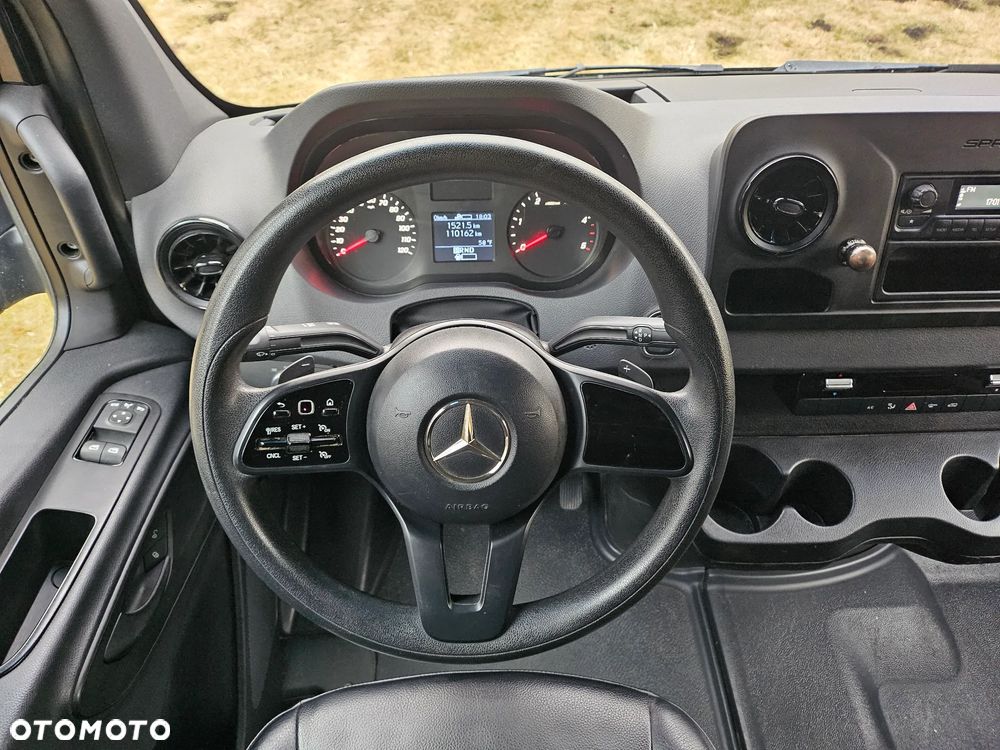 Mercedes-Benz Sprinter - 3
