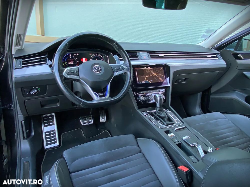Volkswagen Passat - 10