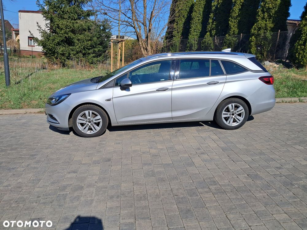 Opel Astra - 2