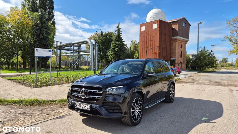 Mercedes-Benz GLS - 1