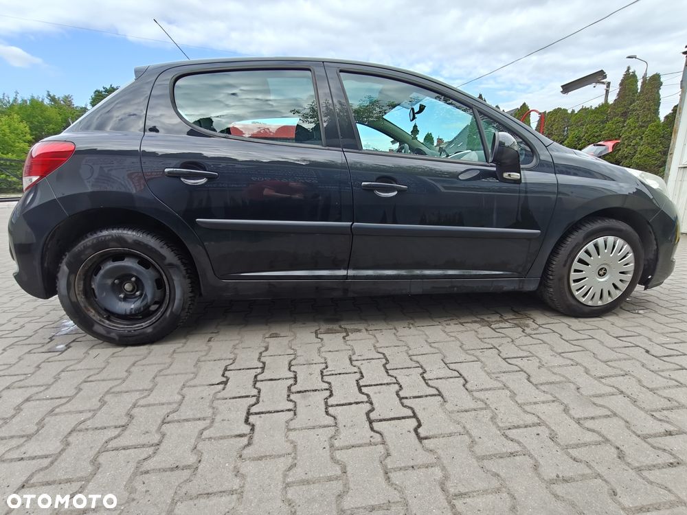 Peugeot 207 - 4