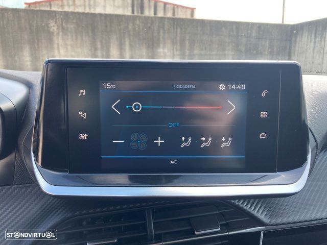 Peugeot 208 1.2 PureTech Allure - 21