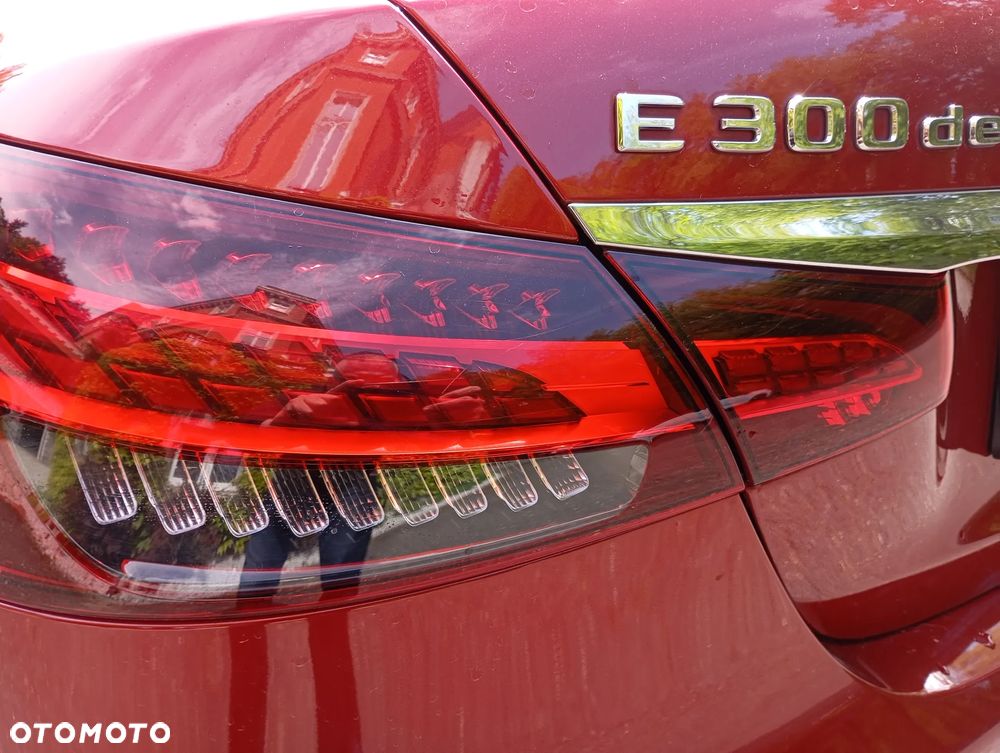 Mercedes-Benz Klasa E 300 de 9G-TRONIC AMG Line - 20