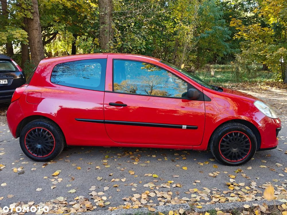 Renault Clio 2006 photo 5