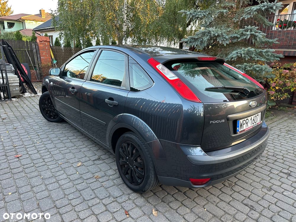 Ford Focus - 10