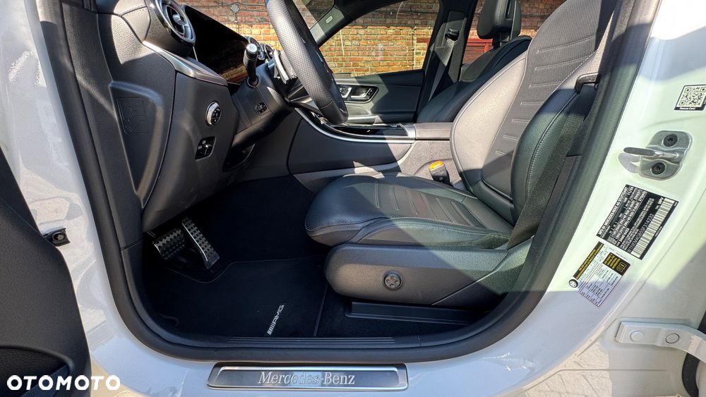 Mercedes-Benz GLC - 23