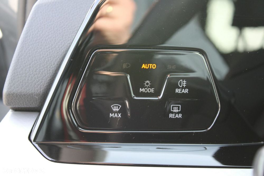 Volkswagen Golf - 19