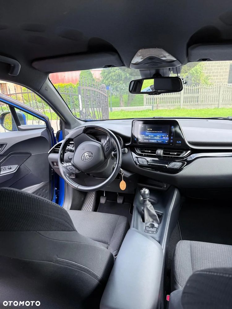 Toyota C-HR 1.2 T Premium - 4