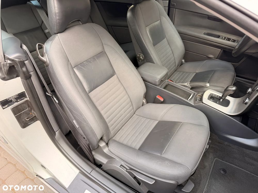 Volvo C70 2.4i Momentum - 12