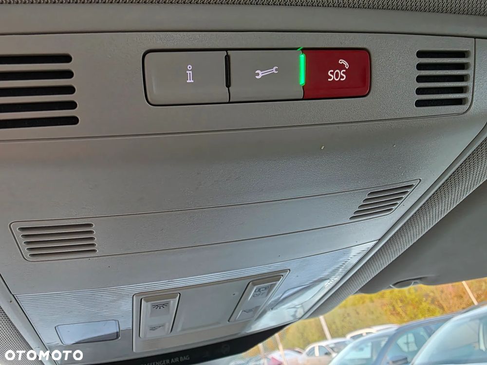 Volkswagen T-Roc 1.0 TSI Life - 38