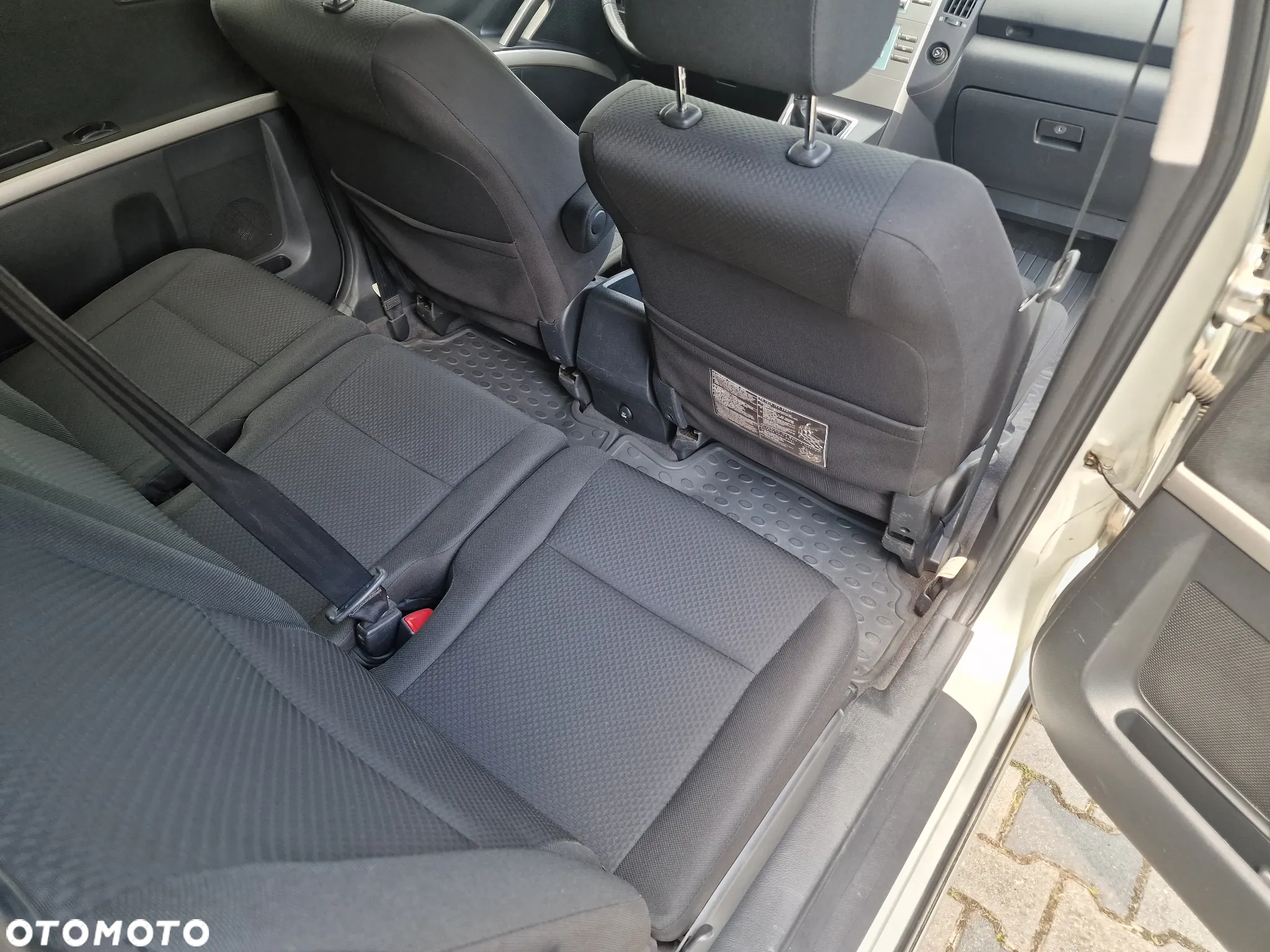 Toyota Corolla Verso 1.8 Sol 7os - 12