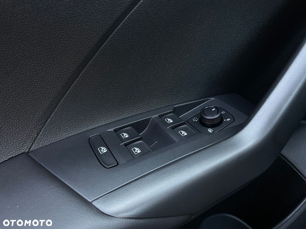 Volkswagen T-Cross 1.0 TSI Life Plus DSG - 24