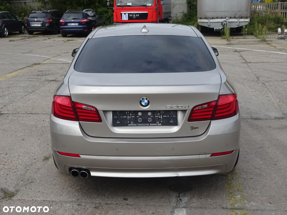 BMW Seria 5 520d - 9