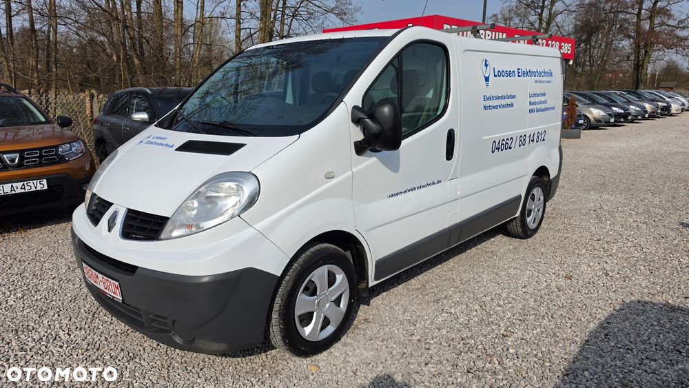 Renault TRAFIC - 2