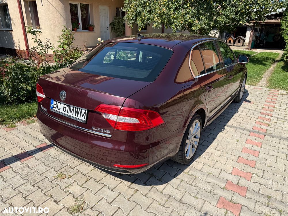 Skoda Superb 2.0 TDI Elegance - 7