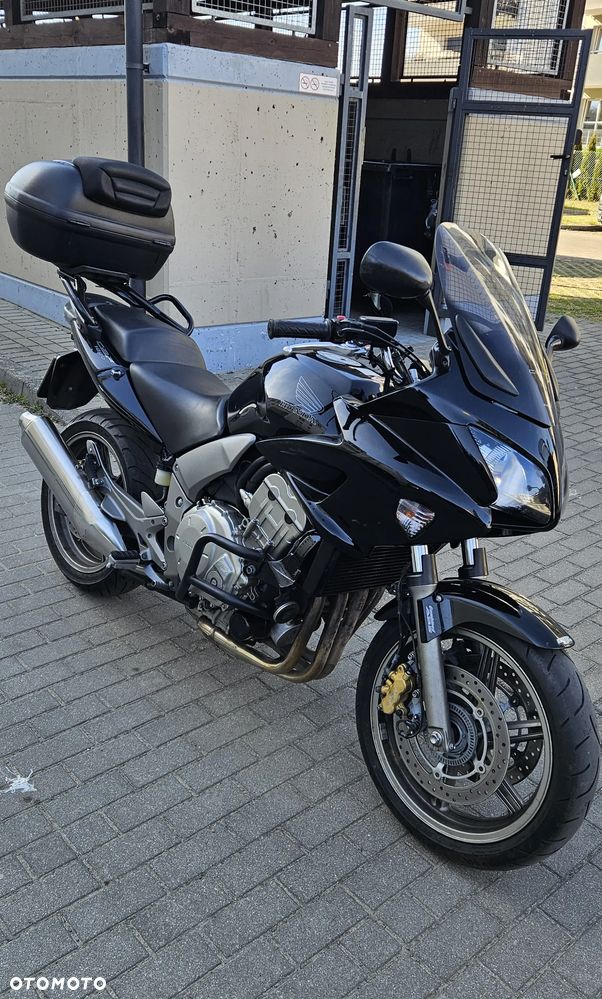 Honda CBF - 1