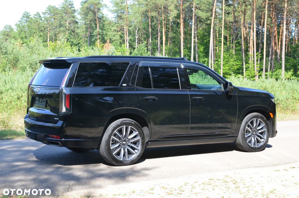 Cadillac Escalade - 3