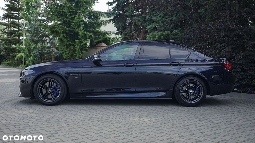 BMW Seria 5 525d xDrive - 2