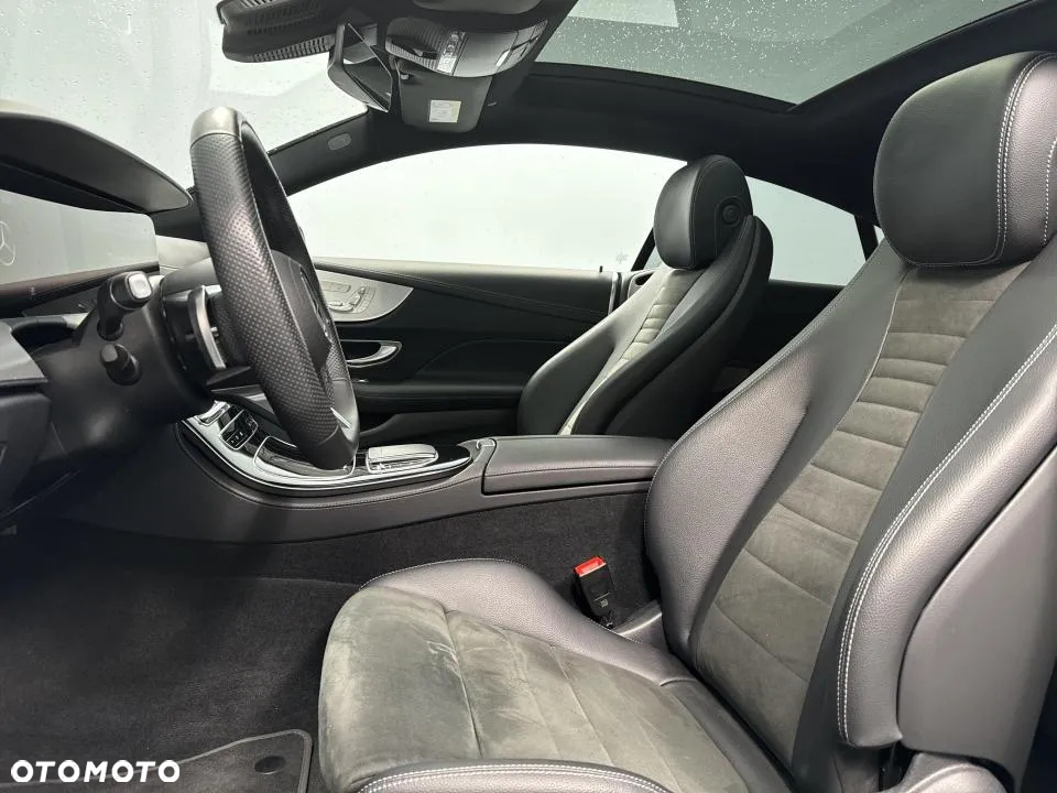 Mercedes-Benz Klasa E 220 d 4Matic Coupe 9G-TRONIC AMG Line - 12