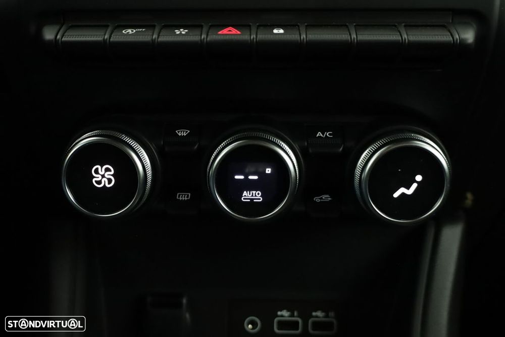 Renault Captur 1.0 TCe Techno Bi-Fuel - 13