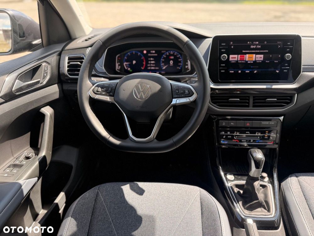 Volkswagen T-Cross - 13