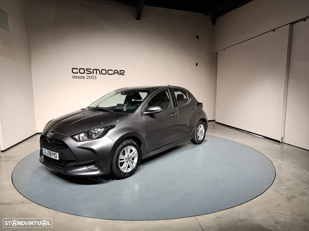 Toyota Yaris 2021 photo 2