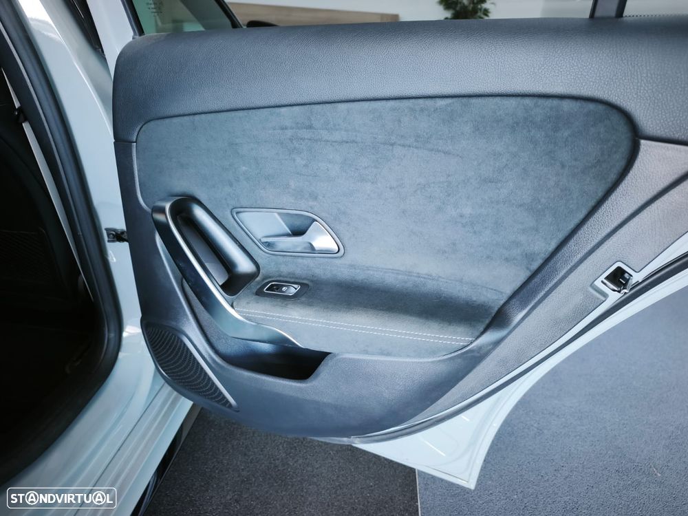 Mercedes-Benz A 180 d 8G-DCT Special Edition - 17