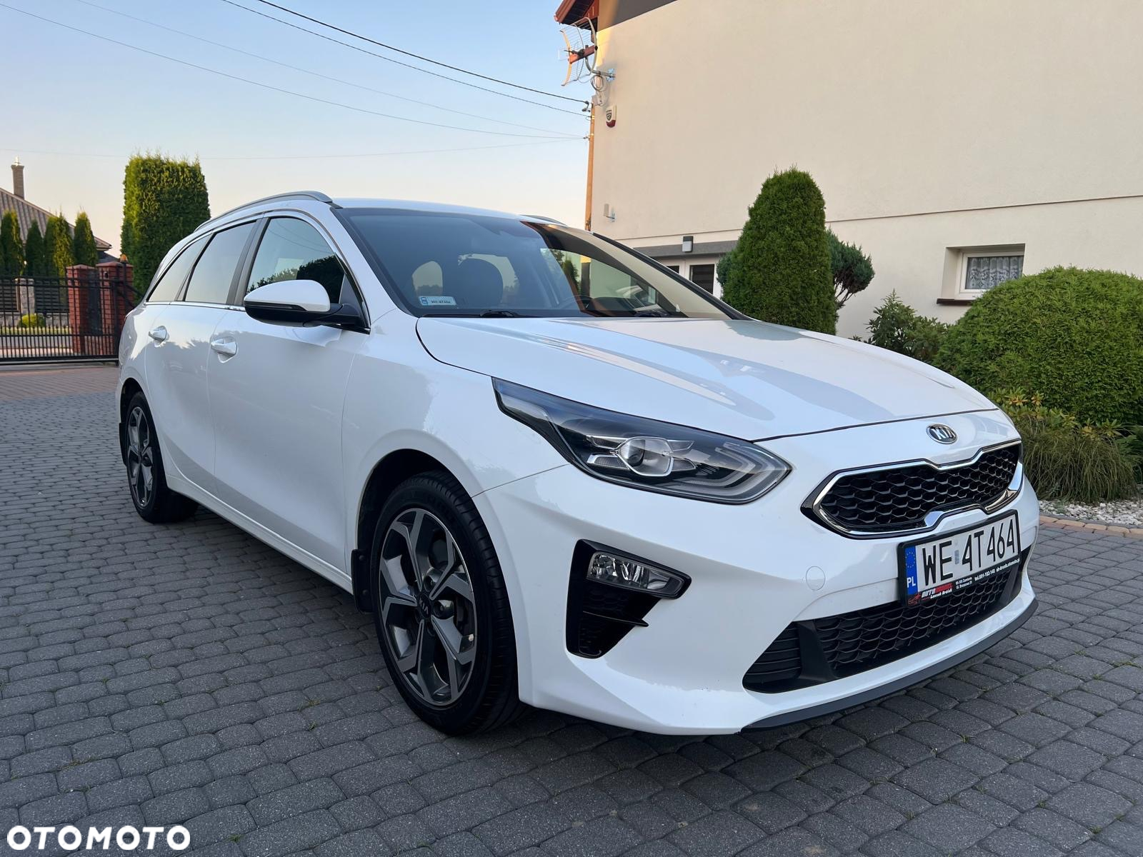 Kia Ceed 1.6 CRDi SCR L Business Line DCT - 2