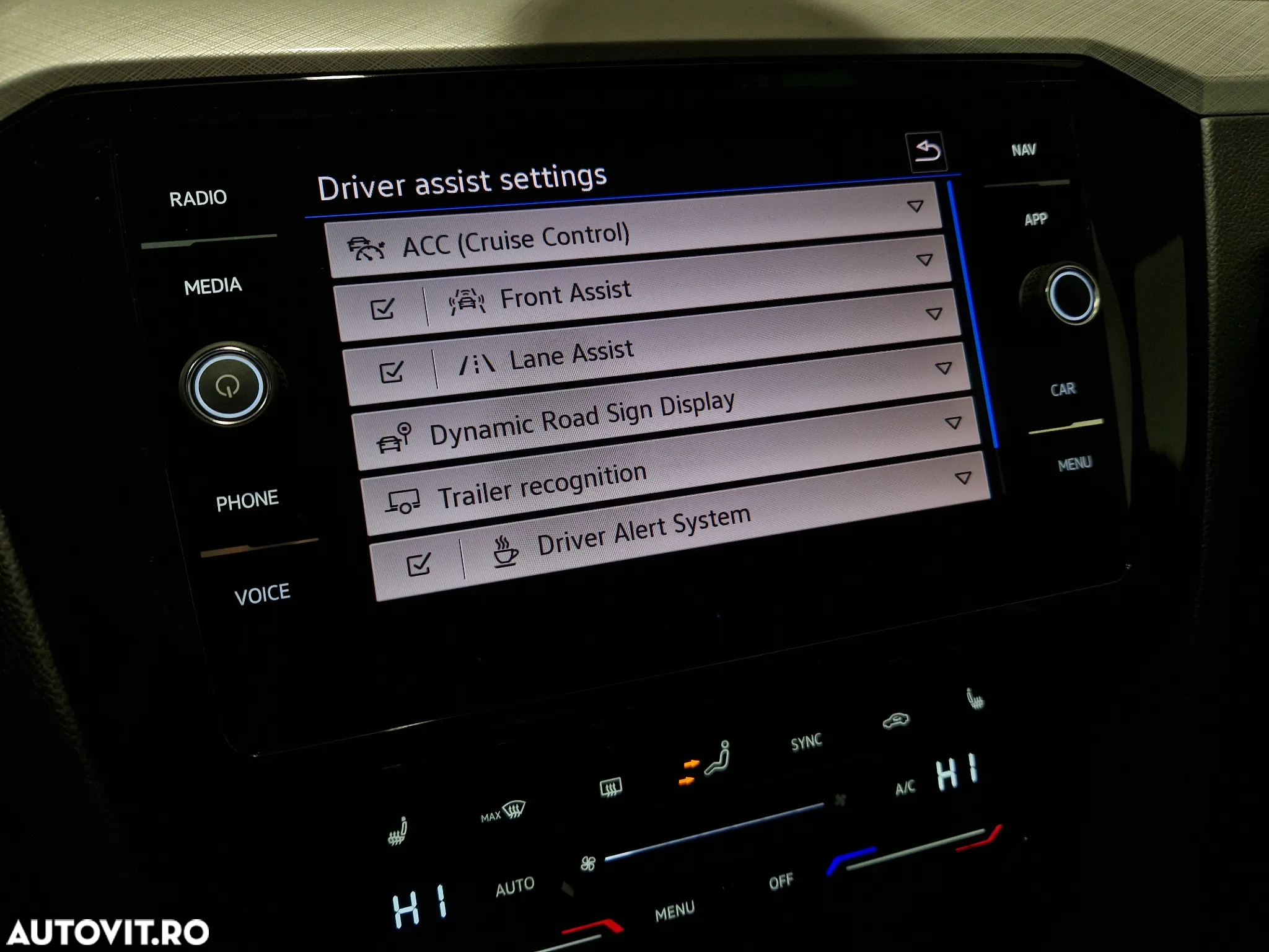 Volkswagen Passat Variant 1.5 TSI ACT OPF DSG Comfortline - 23