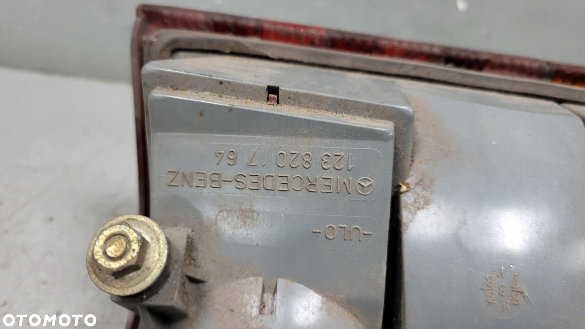 Lampa Lewy Tył Mercedes W123 Kombi Oryginał 1238201764 - 7