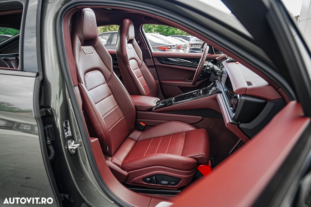 Porsche Panamera 4 E-Hybrid - 29