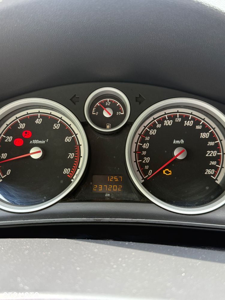 Opel Astra 2.0 Turbo Cosmo - 5