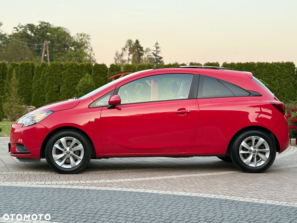 Opel Corsa 1.4 16V Cosmo - 12