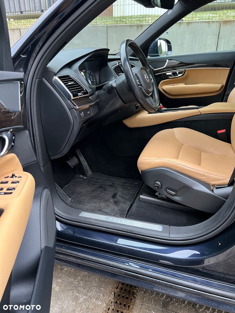 Volvo XC 90 D4 FWD Momentum 7os - 14