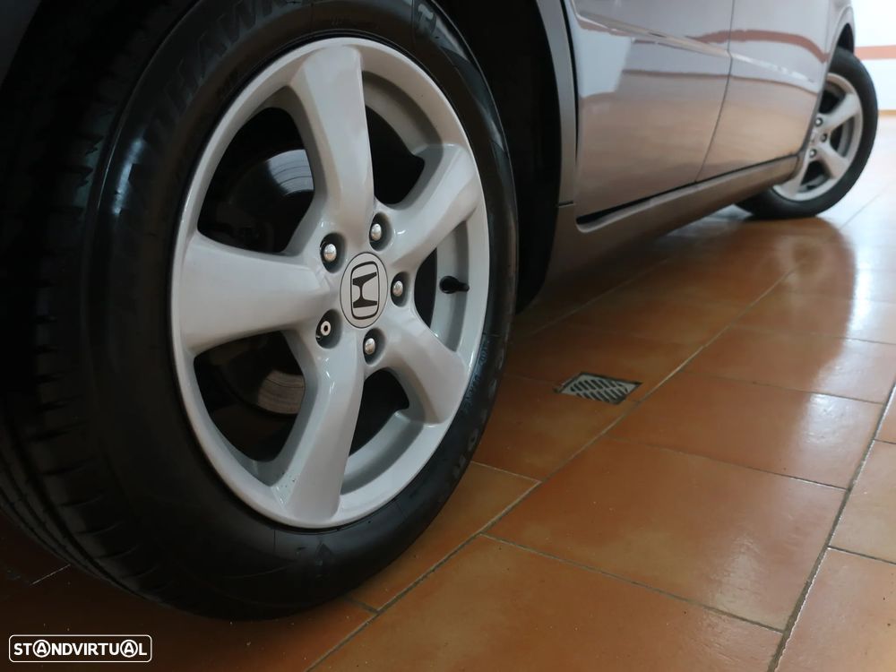 Honda Civic 1.4 Sport - 8